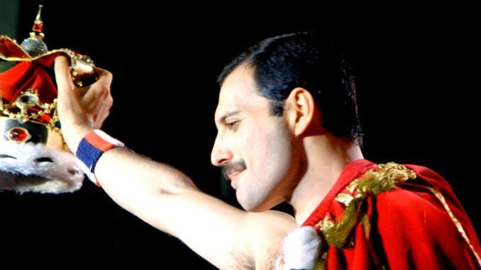 Queen-Freddie-Mercury-singer-album