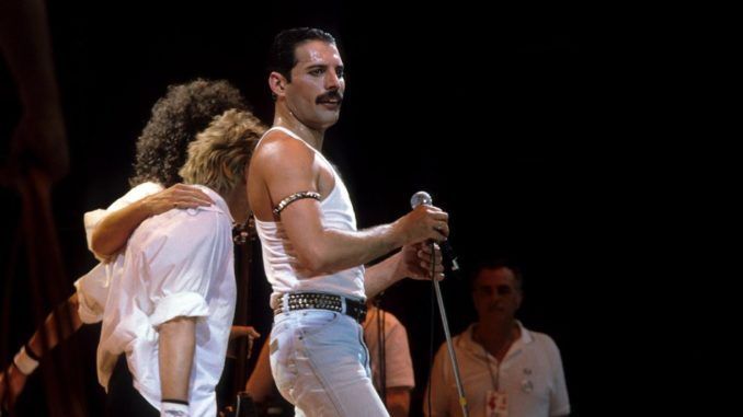 freddie_mercury_live_aid_aqom_005