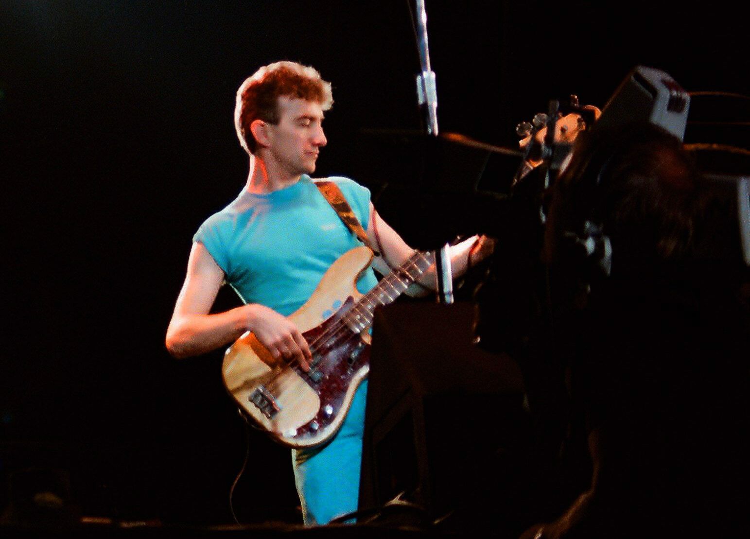 Queen Milton Keynes On Fire Live At The Bowl 1982 John Deacon