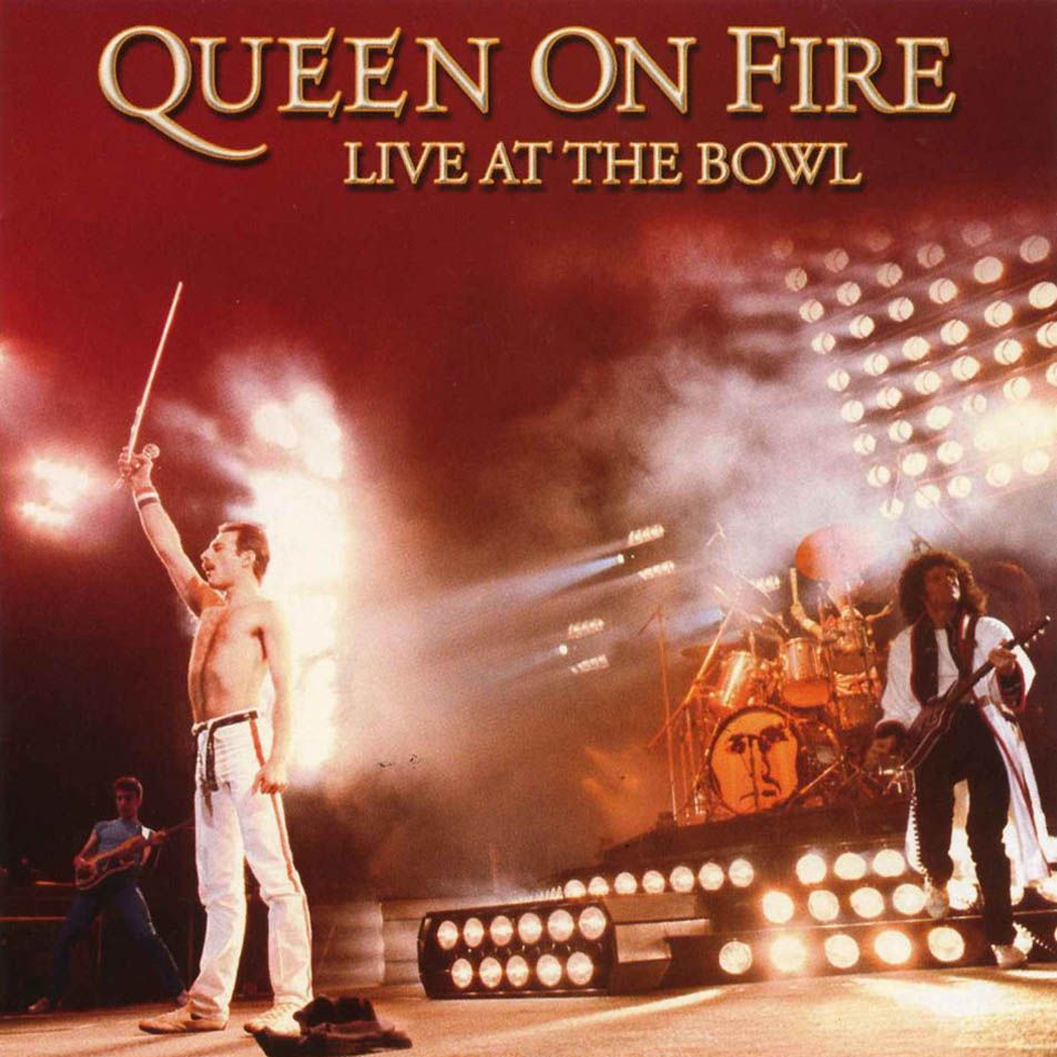 Queen Milton Keynes On Fire Live At The Bowl 1982 Sleeve Portada