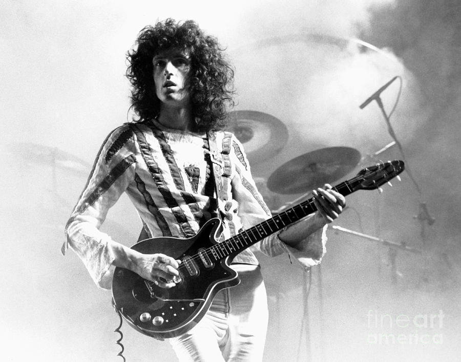 Brian May. White Queen.