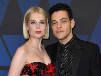 Lucy Boynton y Rami Malek