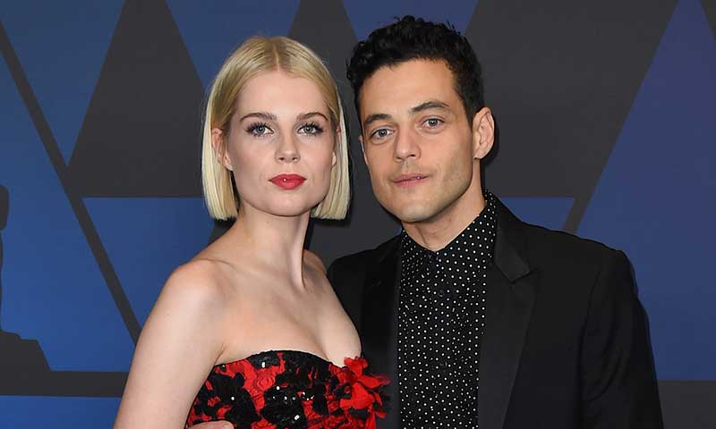 Lucy Boynton y Rami Malek