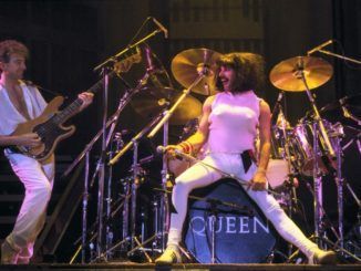 queen i want to break free 1984 john deacon freddie mercury