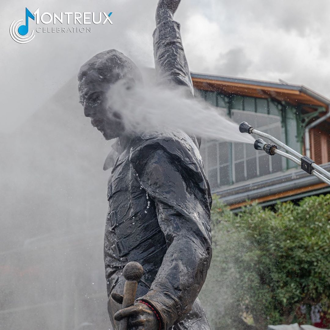 Estatua Freddie Mercury Montreux Suiza