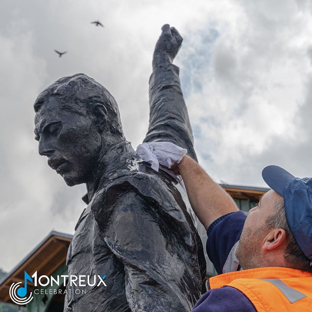 Estatua Freddie Mercury Montreux Suiza