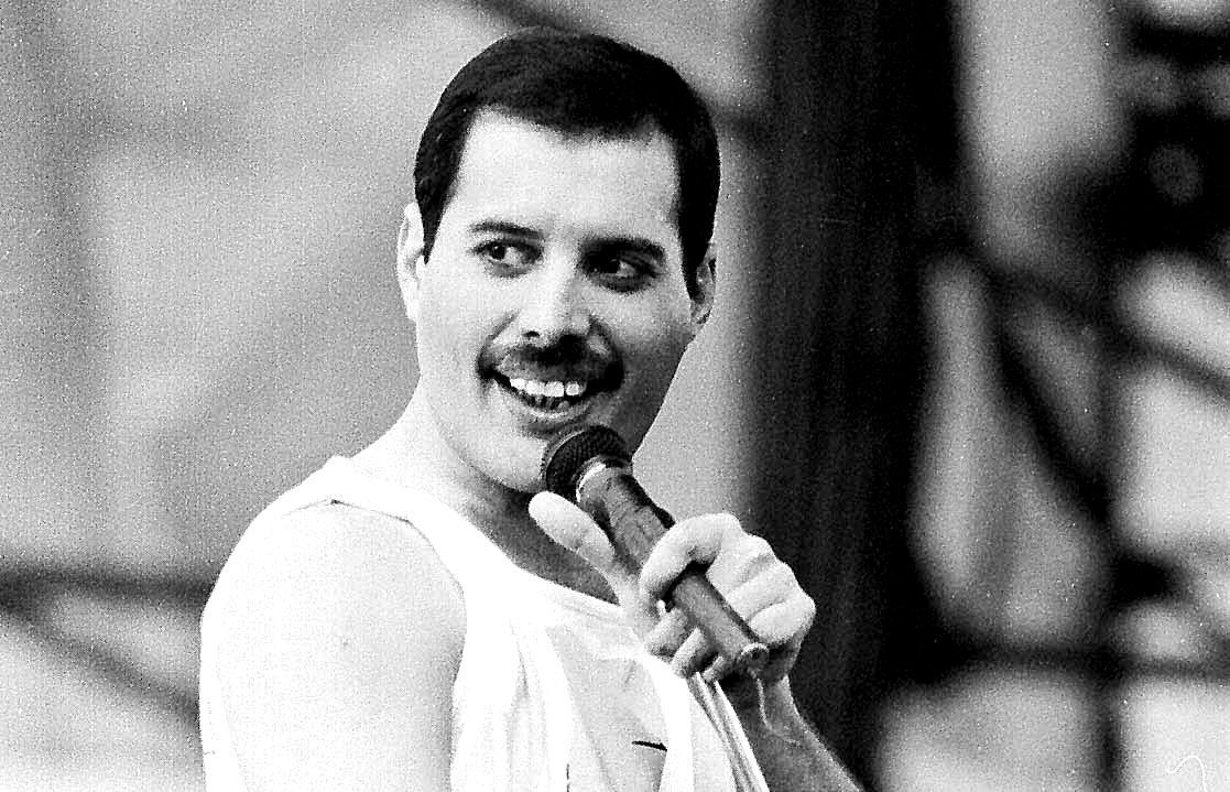 Freddie Mercury Slane Castle 1986 Magic Tour Queen