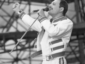 Freddie Mercury Slane Castle Queen Magic 1986