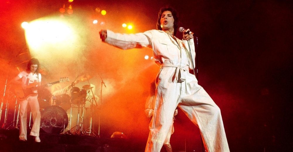 Queen a day at the races 1976 freddie mercury aqueenofmagic