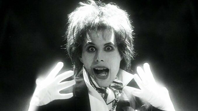freddie-mercury-queen-slightly-mad-innuendo freddie mercury queen im going sligthly mad
