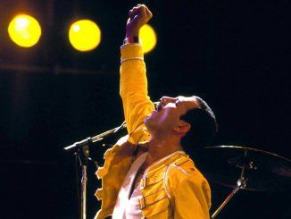 freddie mercury queen we are the champions