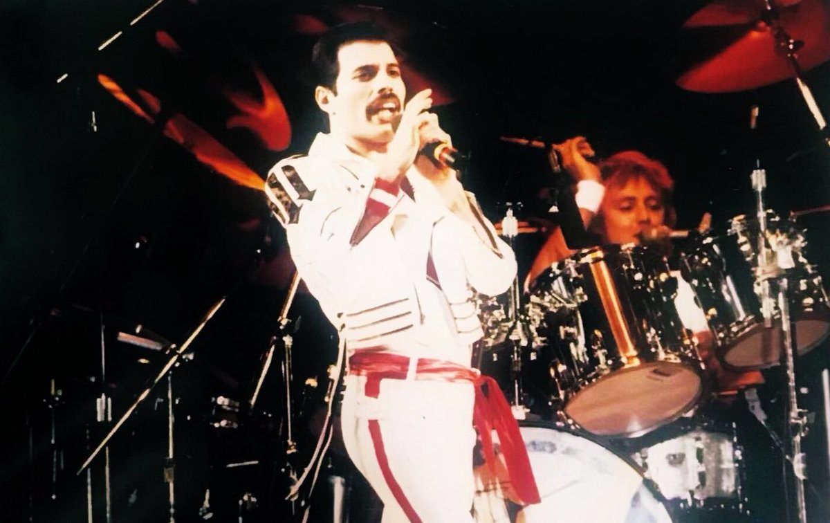 freddie mercury 1982 hot space feel like under pressure queen