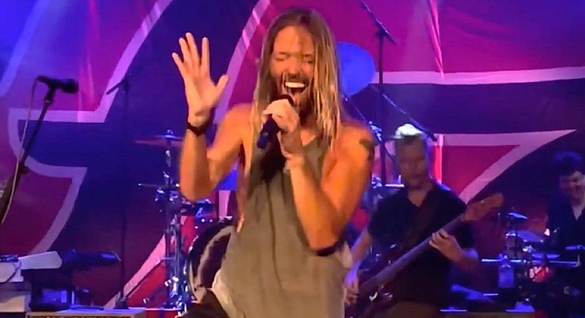 Foo Fighters Queen Somebody To Love