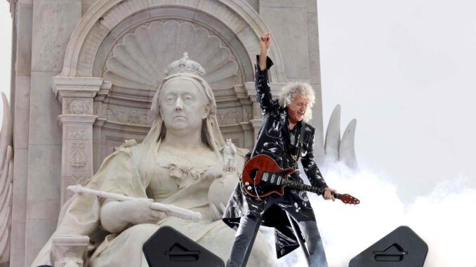 Brian May Queen